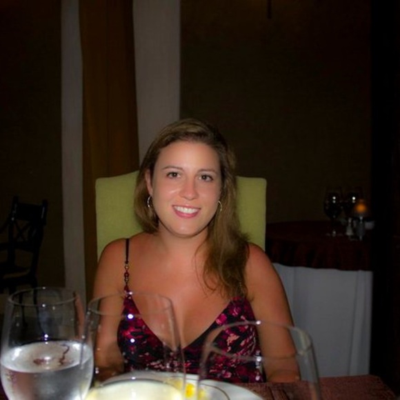 Meet Your Posher - Picture 6 of 8